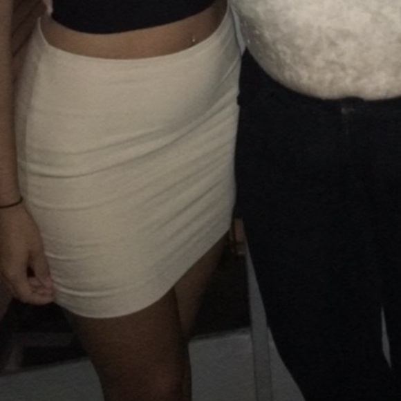 Express Beige Skirt - Picture 7 of 7